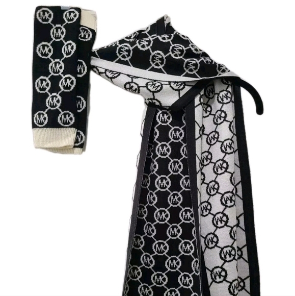 MICHAEL KORS 2-Piece Scarf Fingerless Gloves MK LOGO Black Ivory NWOT - Picture 2 of 8